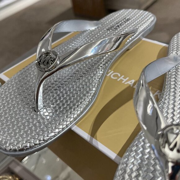 Jet Set Metallic PVC Flip-Flop size7 - Picture 6 of 9